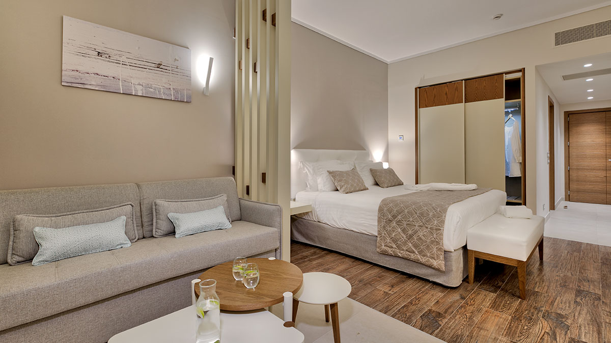 Junior Suite Side Sea View 